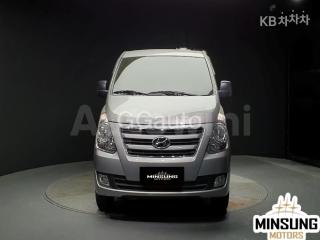KMFWBX7KBHU901896 2017 HYUNDAI GRAND STAREX H-1 3 SEATS VAN SMART-0