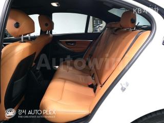2018 BMW 3 SERIES 330I F30 쉐도우 EDITION - 12