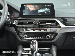2018 BMW  5SERIES G30  520I LUXURY - 14