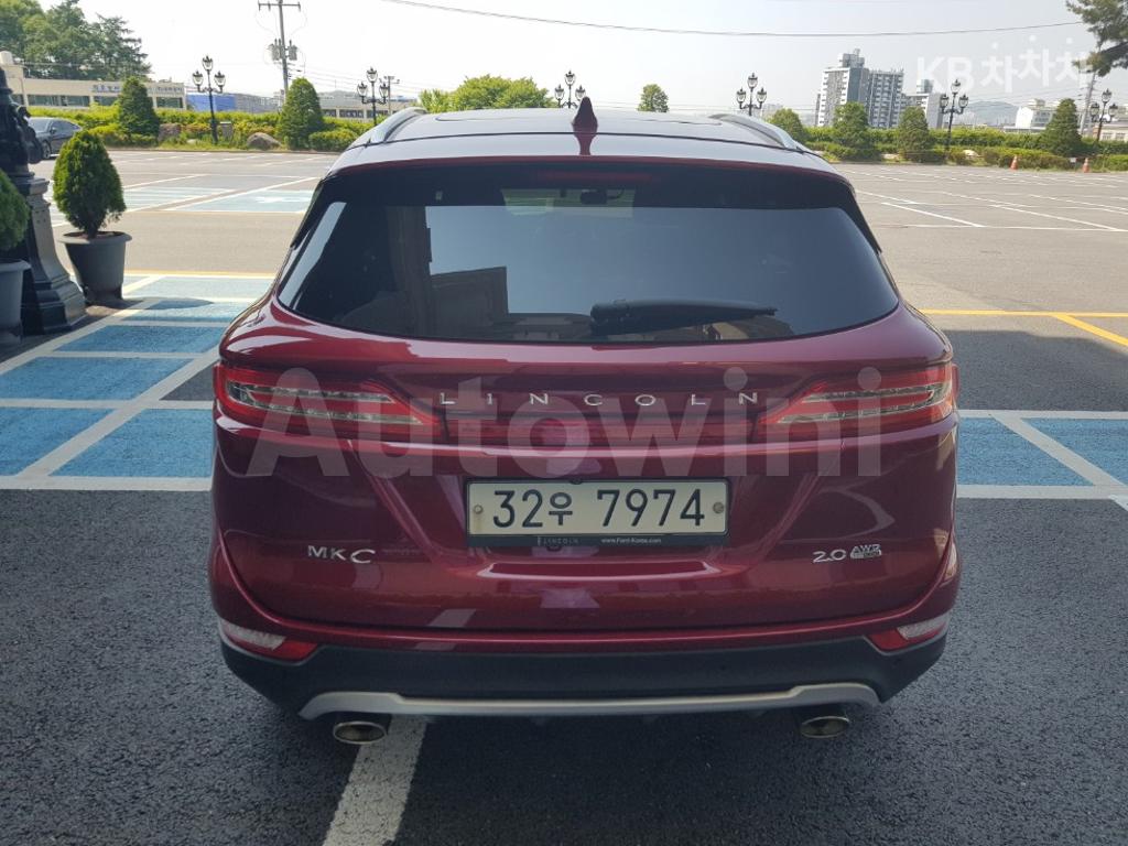 5LMCJ2A96FUJ17661 2015 LINCOLN MKC 2.0 AWD 셀렉트(101A)-2