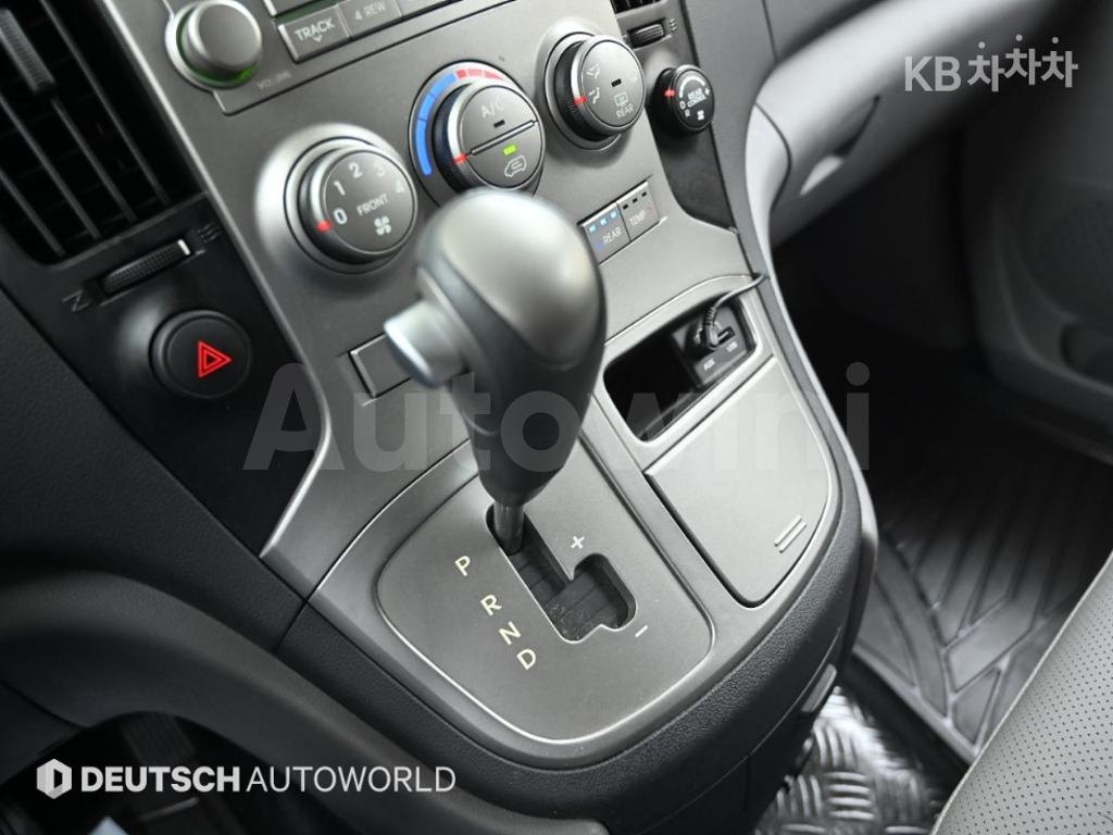 2014 HYUNDAI GRAND STAREX H-1 CHILD PROTECTIVE VEHICLE LUXURY - 9