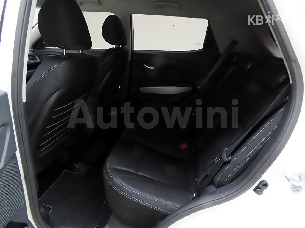 2018 SSANGYONG TIVOLI AMOUR 1.6 GASOLINE TX 2WD - 17
