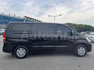 KMFWBX7KAHU903174 2017 HYUNDAI GRAND STAREX H-1 5 SEATS VAN CVX MORDERN-4