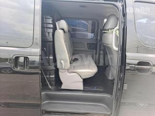 KMFWBX7KAHU903174 2017 HYUNDAI GRAND STAREX H-1 5 SEATS VAN CVX MORDERN-5