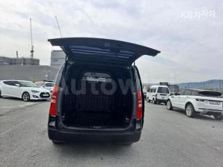 2017 HYUNDAI GRAND STAREX H-1 5 SEATS VAN CVX MORDERN - 8