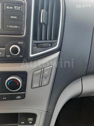 2017 HYUNDAI GRAND STAREX H-1 5 SEATS VAN CVX MORDERN - 14