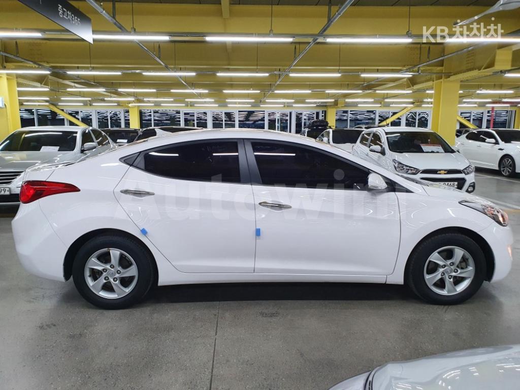 KMHDG41DBDU681987 2013 HYUNDAI AVANTE MD ELANTRA M16 GDI SMART-3