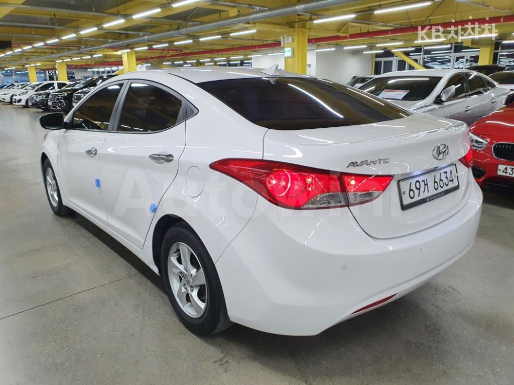 2013 HYUNDAI AVANTE MD ELANTRA M16 GDI SMART - 8