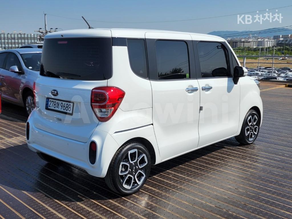 KNACJ811BMT255559 2021 KIA  RAY 1.0 GASOLINE PRESTIGE-3