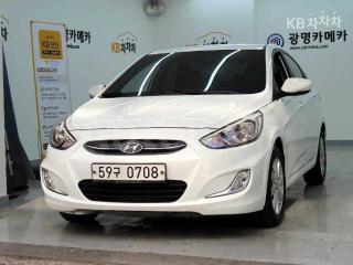 KMHCT41BEHU134543 2017 HYUNDAI ACCENT  1.4 VVT MORDERN-1