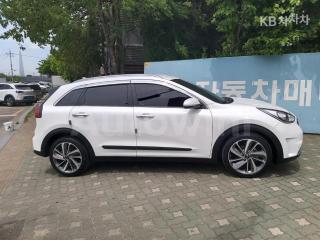 2017 KIA NIRO 1.6 NOBLESSE - 19