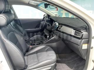 2017 KIA NIRO 1.6 NOBLESSE - 20