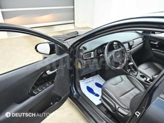 2017 KIA NIRO 1.6 PRESTIGE - 11