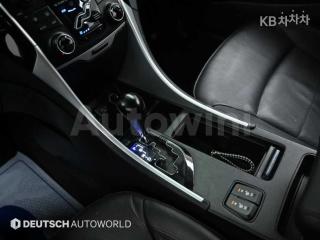 2011 HYUNDAI YF SONATA LPI PREMIER - 9