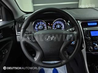 2011 HYUNDAI YF SONATA LPI PREMIER - 13