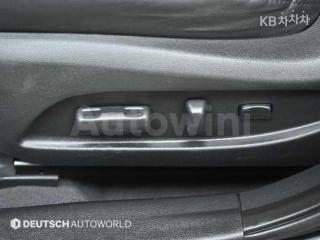 2011 HYUNDAI YF SONATA LPI PREMIER - 19