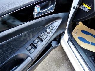 2011 HYUNDAI YF SONATA LPI PREMIER - 13