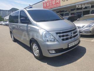 KMFWBX7KBHU848858 2017 HYUNDAI GRAND STAREX H-1 5 SEATS VAN MORDERN-2