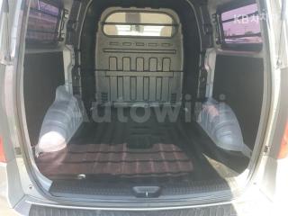 KMFWBX7KBHU848858 2017 HYUNDAI GRAND STAREX H-1 5 SEATS VAN MORDERN-4