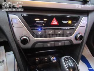 2018 HYUNDAI AVANTE AD ELANTRA 1.6 LPI 렌터카 STYLE - 11