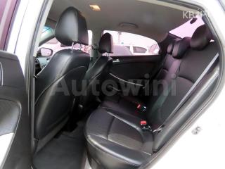 KMHCT41BEHU242414 2017 HYUNDAI ACCENT  1.4 VVT MORDERN-5