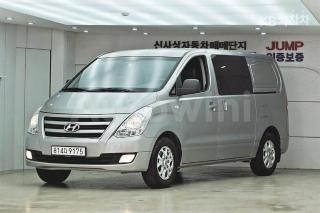 KMFWBX7KBHU857614 2017 HYUNDAI GRAND STAREX H-1 5 SEATS VAN SMART-0