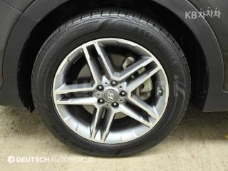 KMHSR81XDHU200008 2017 HYUNDAI  MAXCRUZ DIESEL(E-VGT)R2.2 4WD PRESTIGE 6 SEATS-4