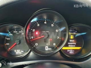 2015 PORSCHE MACAN 2.0 - 7