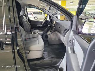 2017 HYUNDAI GRAND STAREX H-1 3 SEATS VAN MORDERN - 8