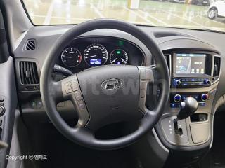2017 HYUNDAI GRAND STAREX H-1 3 SEATS VAN MORDERN - 10