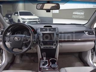 2012 TOYOTA CAMRY XLE - 4