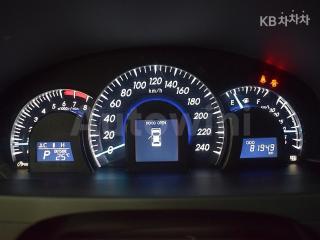 2012 TOYOTA CAMRY XLE - 7