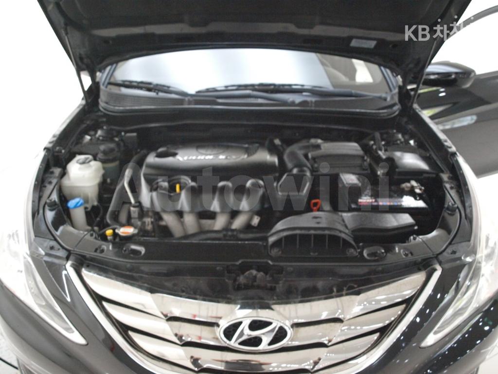 2011 HYUNDAI YF SONATA LPI LUXURY - 8