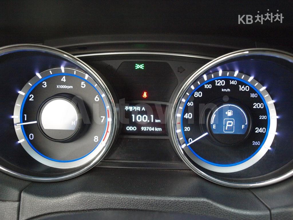 2011 HYUNDAI YF SONATA LPI LUXURY - 15
