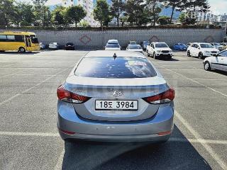 KMHDG41DBGU519835 2016 HYUNDAI  AVANTE ELANTRA 1.6 GDI SMART BASIC-3