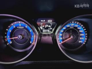 KMHDG41DBGU519835 2016 HYUNDAI  AVANTE ELANTRA 1.6 GDI SMART BASIC-4