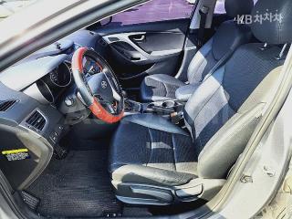 2016 HYUNDAI  AVANTE ELANTRA 1.6 GDI SMART BASIC - 11