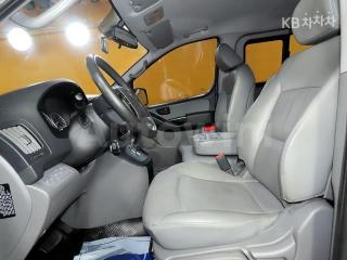 KMJWA37KBJU984702 2018 HYUNDAI  GRAND STAREX 웨건 12 SEATS SMART-5