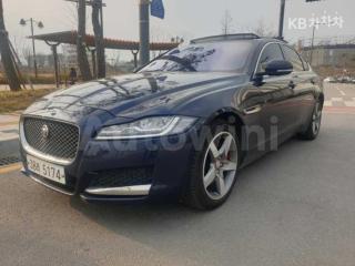 SAJBB4BN7HCY42154 2017 JAGUAR XF 2.0D PORTFOLIO-1