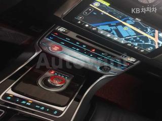 2017 JAGUAR XF 2.0D PORTFOLIO - 10