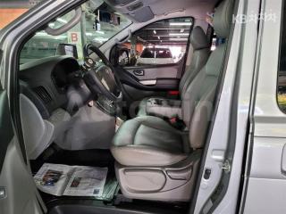 2015 HYUNDAI  GRAND STAREX 웨건 12 SEATS 4WD SMART - 10