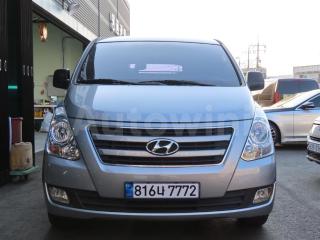 KMFWBX7KBHU855655 2017 HYUNDAI GRAND STAREX H-1 3 SEATS VAN SMART-1