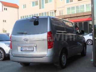 KMFWBX7KBHU855655 2017 HYUNDAI GRAND STAREX H-1 3 SEATS VAN SMART-2