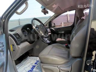 KMFWBX7KBHU908693 2017 HYUNDAI GRAND STAREX H-1 5 SEATS VAN MORDERN-4