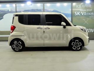 KNACK811BMT249274 2021 KIA  RAY 1.0 GASOLINE SIGNATURE-2