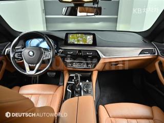 2017 BMW  5SERIES G30  520D M SPORT PLUS - 7