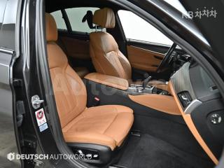 2017 BMW  5SERIES G30  520D M SPORT PLUS - 10