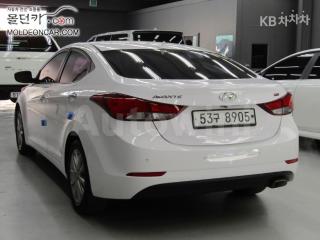 KMHDG41DBFU312818 2015 HYUNDAI  AVANTE ELANTRA 1.6 GDI MORDERN BASIC-3