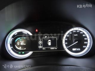 2017 KIA NIRO 1.6 PRESTIGE - 7