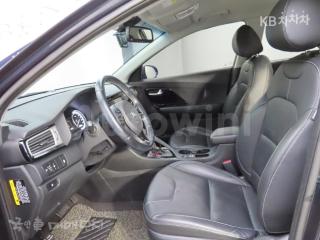 2017 KIA NIRO 1.6 PRESTIGE - 8